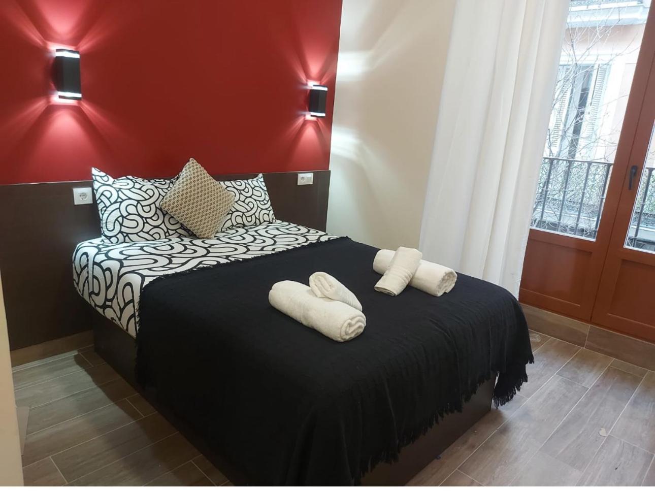 Hostal “ Infantas” Madrid Luaran gambar